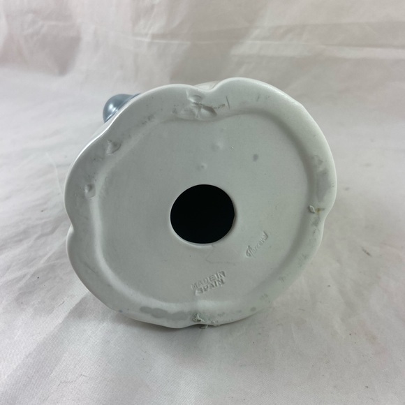 Vintage Girl Standing With Hat And Bow Porcelain Figurine Spain Porceval 9” Tall - Picture 10 of 12